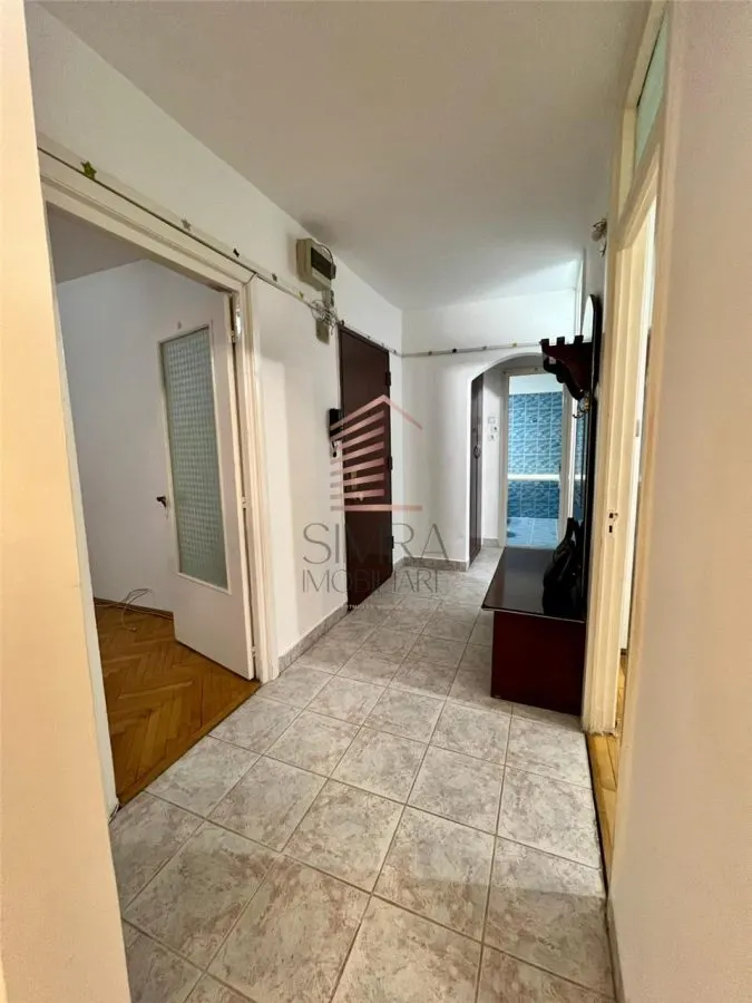 Apartament 3 camere de tip PC zona Nufarul - foto 5