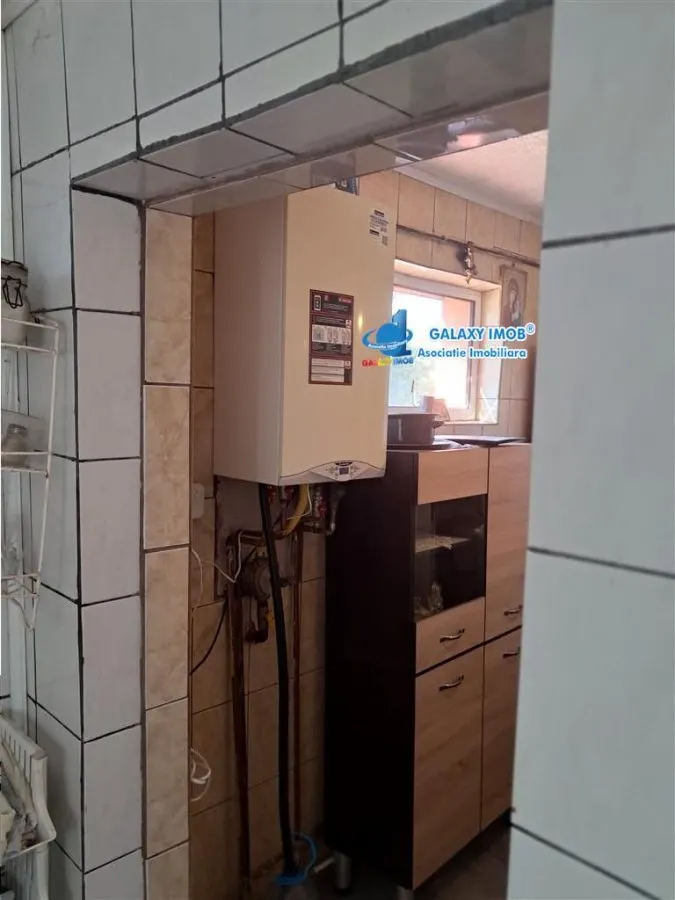 inch casa parter 3 camere , 3 bai , bucatarie , curte Pitesti -Prundu - foto 5