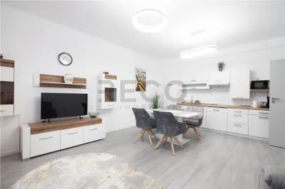 RECO Apartament nou la cheie la doar 3 minute de baile felix - foto 3