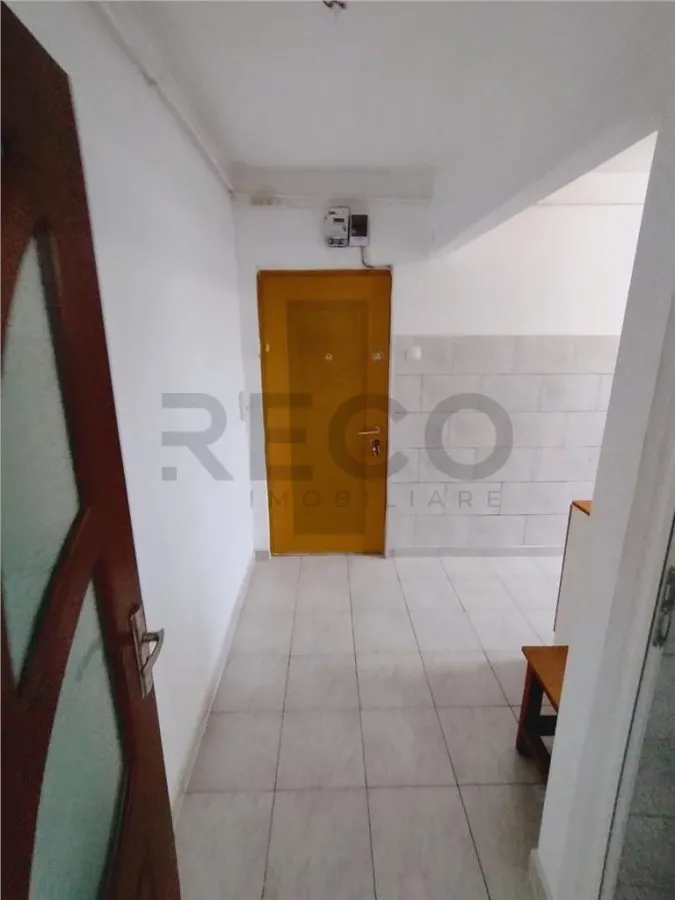 RECO apartament cu 2 camere Oradea zona Rogerius - foto 2
