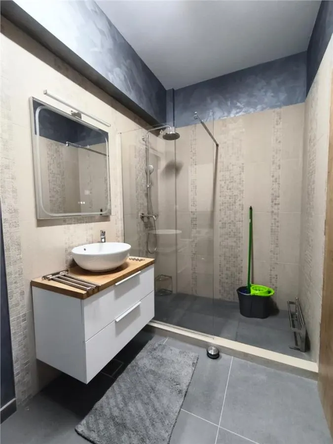 Apartament Ultra Central Bloc Nou Etaj Intermediar Loc de Parcare Subteran - foto 11