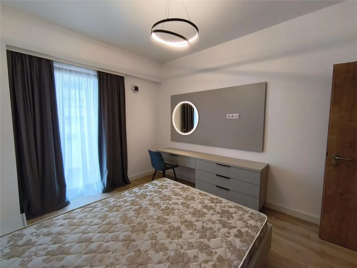 Apartament Ultra Central Bloc Nou Etaj Intermediar Loc de Parcare Subteran - foto 8