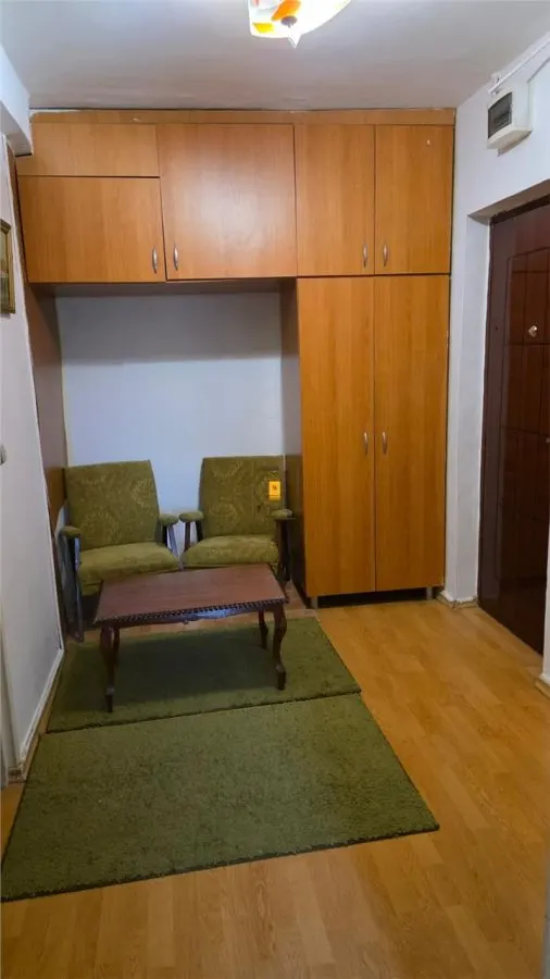 Apartament cu 3 camere zona Nord - foto 2