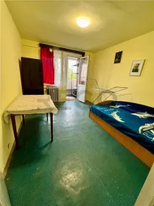 RECO Apartament 3 camere etaj intermediar zona Rogerius str. Transilvaniei - Oradea