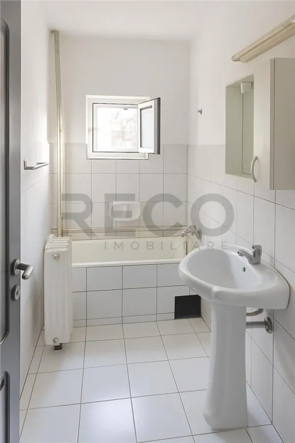 RECO Apartament cu 3 camere Velenta, strada Razboieni - foto 9