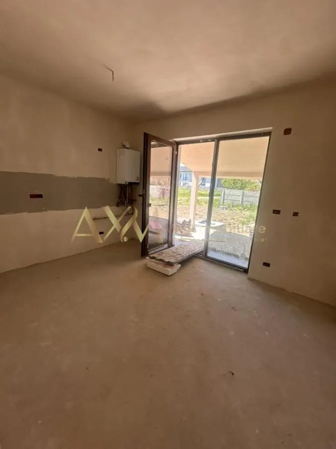 Vanzare 1/2 duplex 4 camere - foto 5