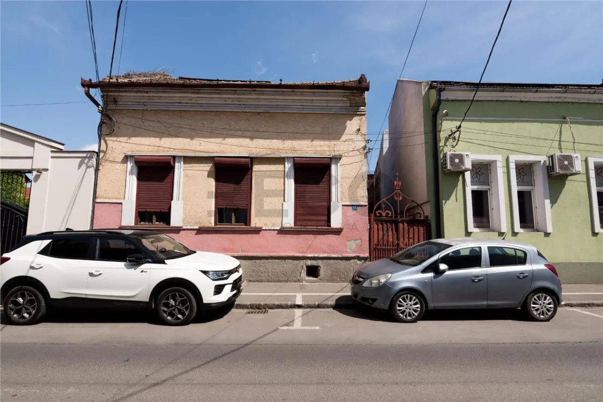 RECO Casa cu 3 camere in Oradea zona centrala - foto 2