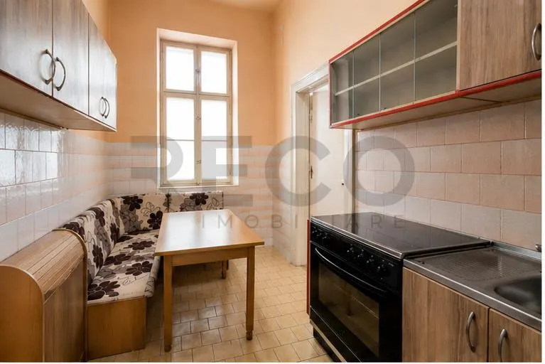RECO Casa cu 3 camere in Oradea zona centrala - foto 9