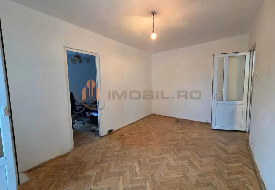 Apartament 3 camere Alexandru cel Bun - foto 1