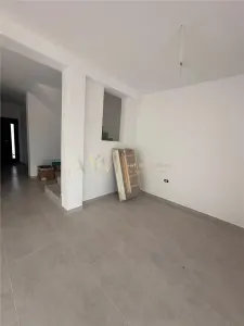 Vanzare  1/2 duplex 4 camere - foto 15