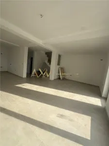 Vanzare  1/2 duplex 4 camere - foto 19