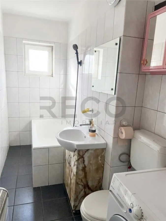 RECO apartament 3 camere in Nufarul - foto 2