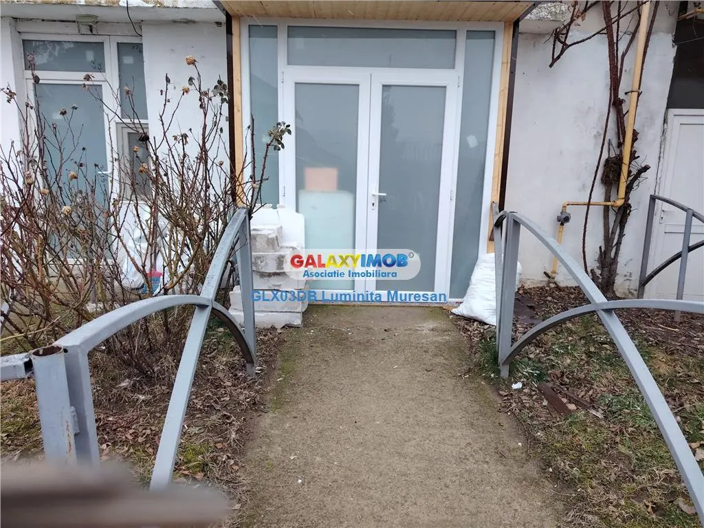 Inchiriere spatiu comercial 43 mp Voinesti Judetul Dambovita - foto 11
