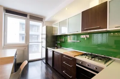 RECO, Apartament cu doua camere decomandat, loc de parcare subteran, Zona Oncea, Oradea - foto 6