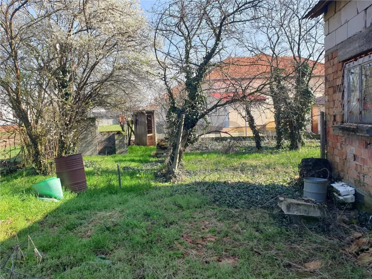RECO Casa cu etaj nefinisata in Santion, com. Bors - foto 21