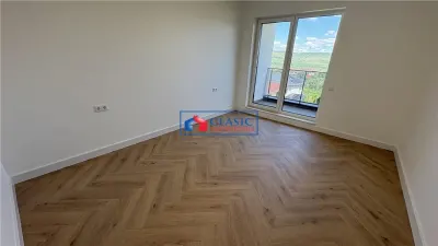 Vanzare duplex 5 camere finisaje de LUX teren 270 mp in Floresti- zona Vivo Mall - foto 16