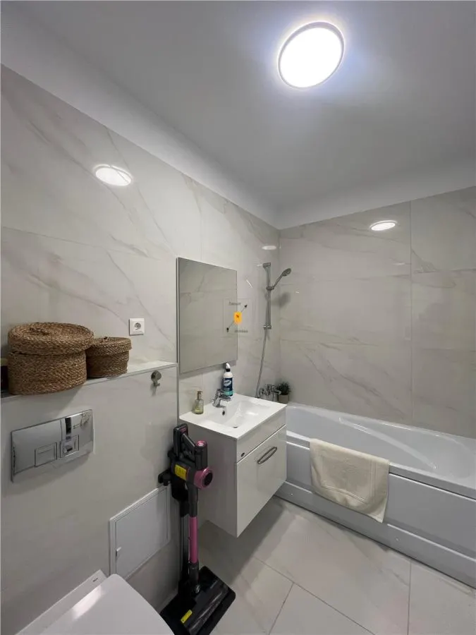 Inchiriere garsoniera zona Vest - foto 11