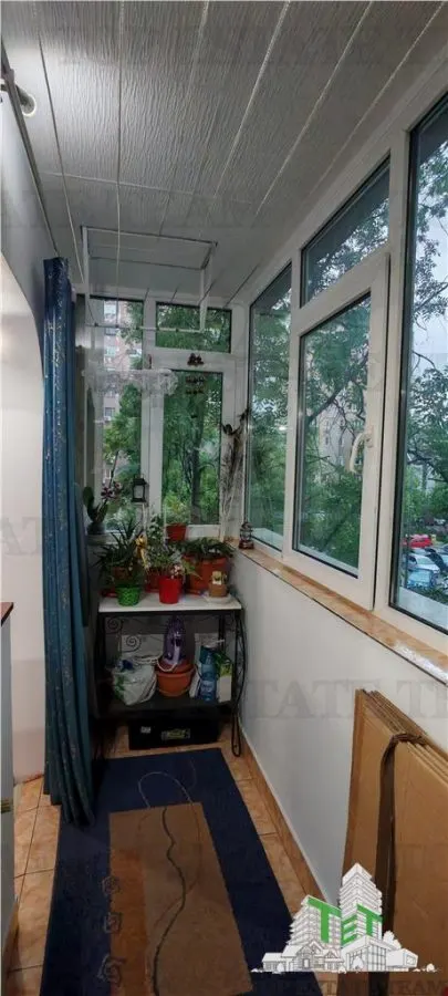 Apartament de 4 camere, cu centrala proprie, foarte spatios, in Militari, la 2 munute de metrou Pacii sector 6, Bucuresti - foto 4