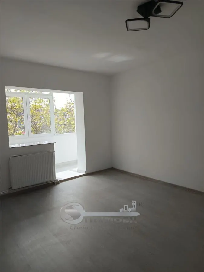 Ap 2 camere D, 56mp, et2, renovat, geam la baie, Nicolina - foto 1