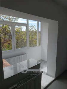 Ap 2 camere D, 56mp, et2, renovat, geam la baie, Nicolina - foto 4