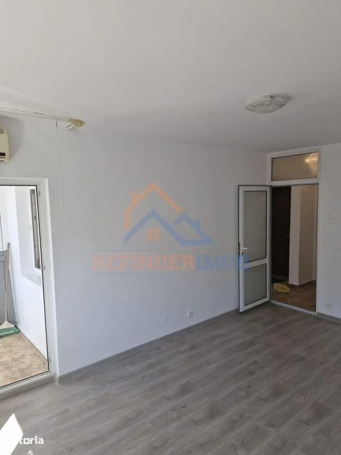 Vanzare Garsoniera Mihai Bravu 33mp - foto 2