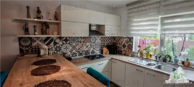 Vila 14+ camere 970mp, teren 1045mp, pt ninim 2 familii, mobilata/utilata, 2 garaje, toate utilitatile in Militari/Rosu, 12 min de metrou Pacii - foto 21