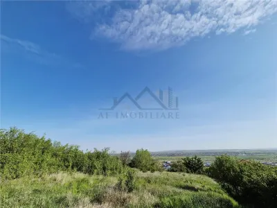 Teren pentru casa cu vedere frumoasa - Tomesti