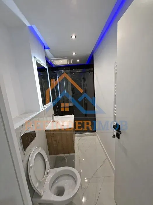 Garsoniera renovata  Aparatorii Patriei - Metrou etaj 1 bloc din 1986 - foto 8