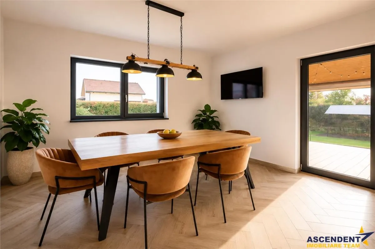 Vila cu atmosfera de resort:smart home, curte spectaculoasa,1.000mp teren, Tarlungeni, Brasov - foto 9