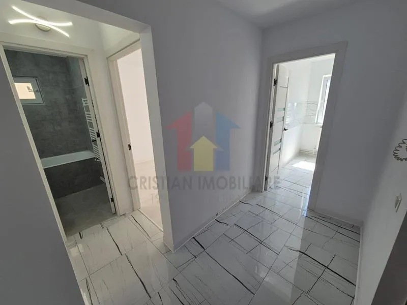 RENOVATA MODERN garsoniera zona Viziru 1, etaj 3 - foto 2