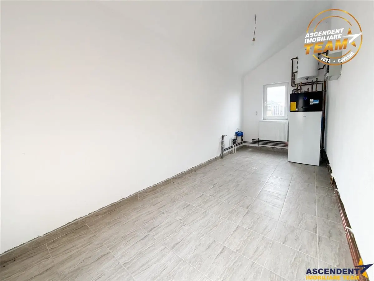 Casa noua, curte, gradina, aria Arena Sepsi, Central, Sfantu Gheorghe, Covasna - foto 23