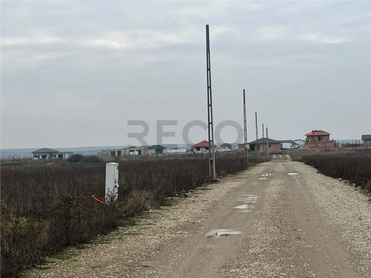 RECO Teren intravilan Cihei -la 5 minute de Oradea - foto 1