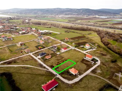 RECO Teren intravilan  810 mp- utilitati- Osorhei - foto 2
