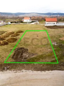 RECO Teren intravilan  810 mp- utilitati- Osorhei - foto 6