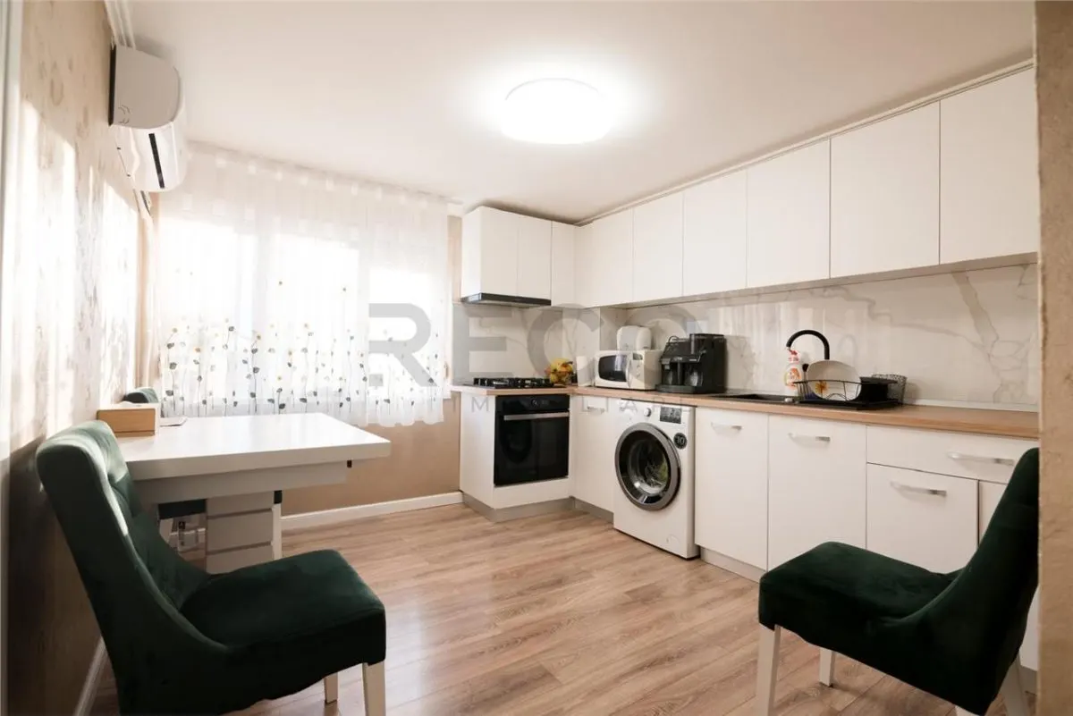 RECO Apartament modern 54 mp utilIi Sanmartin-zona centrala - foto 1