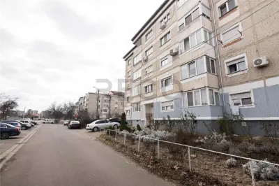 RECO Apartament cu 3 camere  decomandat- Oradea-zona Nufarul - foto 17