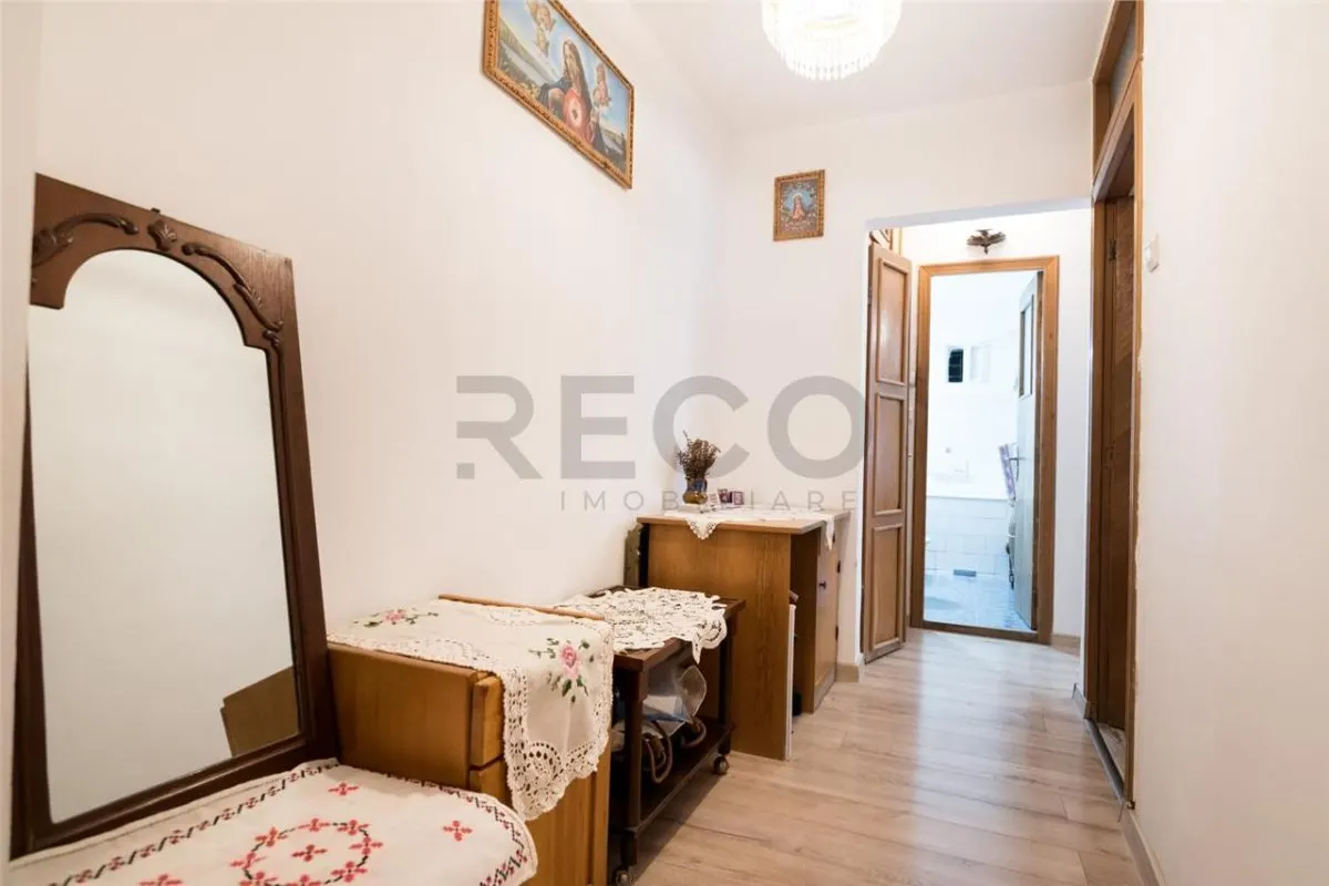 RECO Apartament cu 3 camere  decomandat- Oradea-zona Nufarul - foto 9