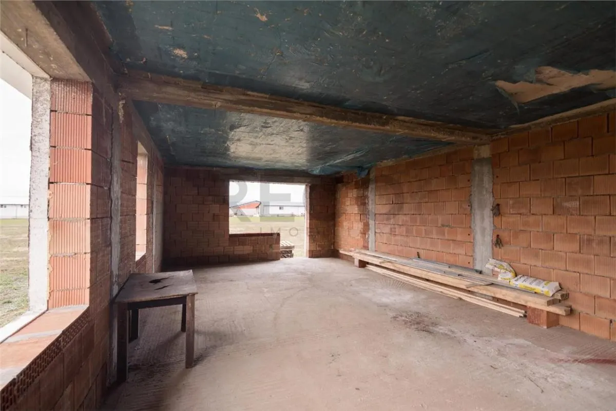 RECO Casa la rosu - 3 dormitoare, plan parter 120 mp utili - Osorhei - foto 16