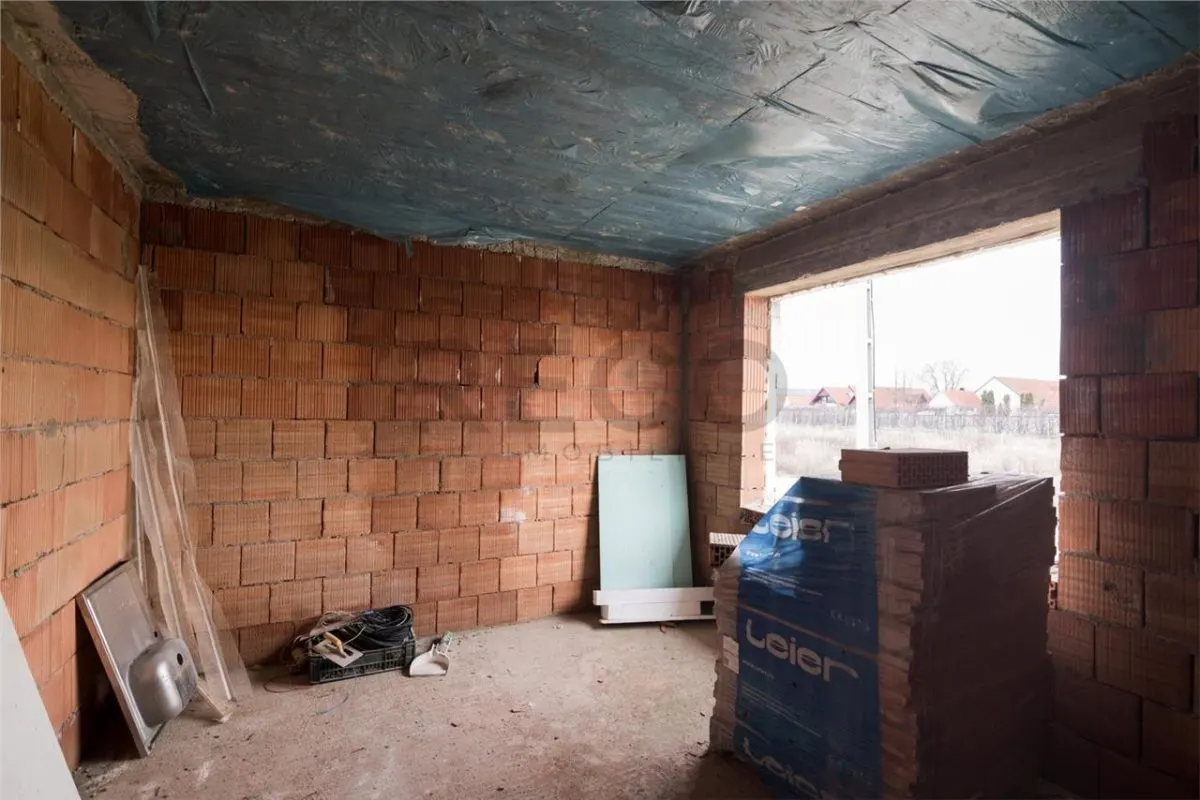 RECO Casa la rosu - 3 dormitoare, plan parter 120 mp utili - Osorhei - foto 22
