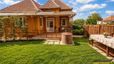Casa cu farmec autentic, anexe, 1.100 mp teren roditor, Saulia, Mures - Saulia