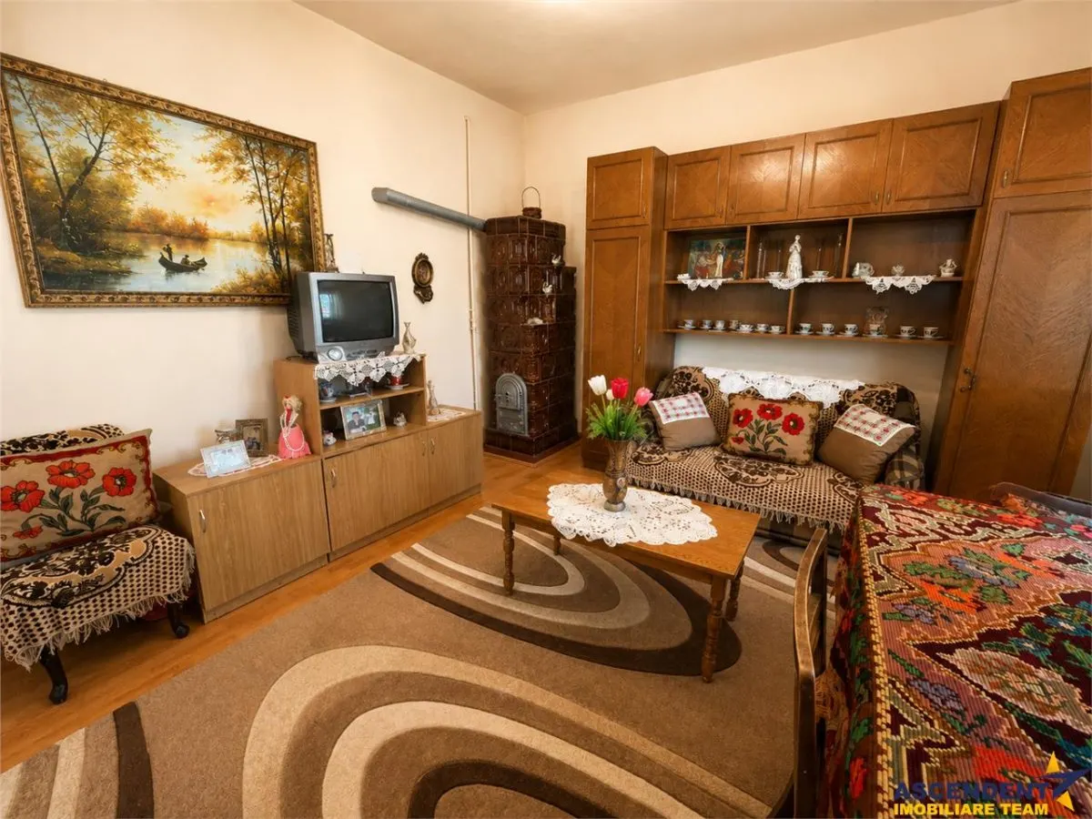 Casa cu farmec autentic, anexe, 1.100 mp teren roditor, Saulia, Mures - foto 9