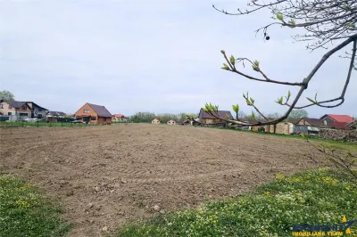 Teren 1.700 mp intravilan, natura, vecinatati bune, potential dublu, Lunca Calnicului - Lunca Calnicului