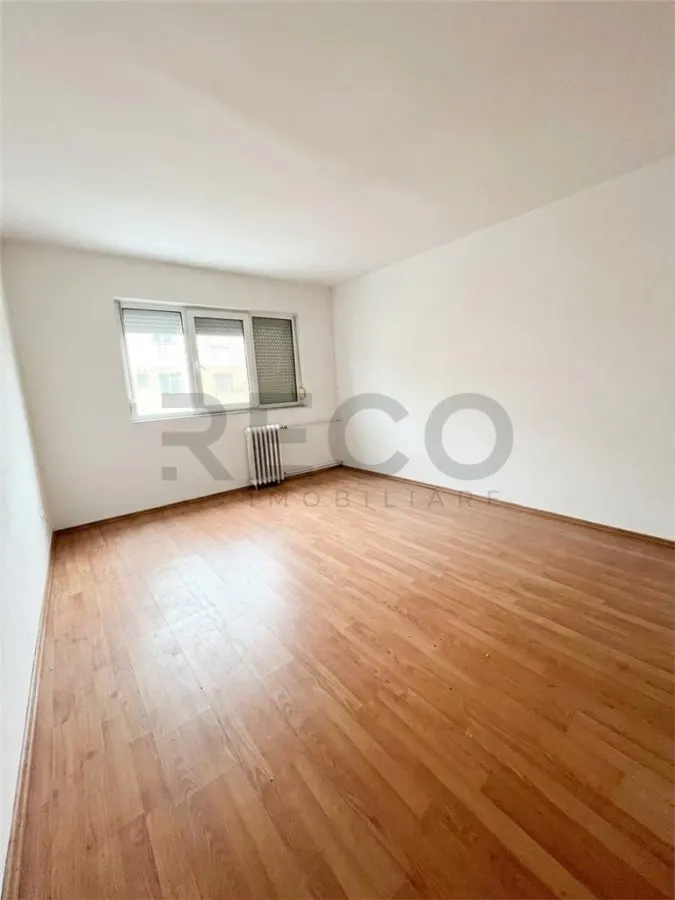 RECO Apartament 3 camere cu potential, etaj 2, Calea Aradului - foto 1