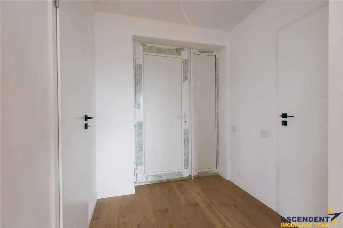 Imobil aparte, arhitectura deosebita, conditii avantajoase, Sanpetru - foto 5
