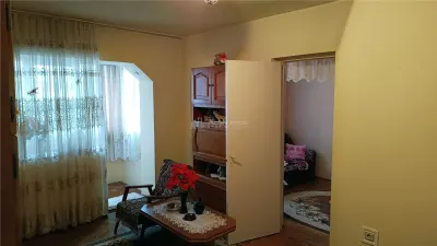 Moldova Noua, Apartament 2 Cam. Semidecomandat - foto 11