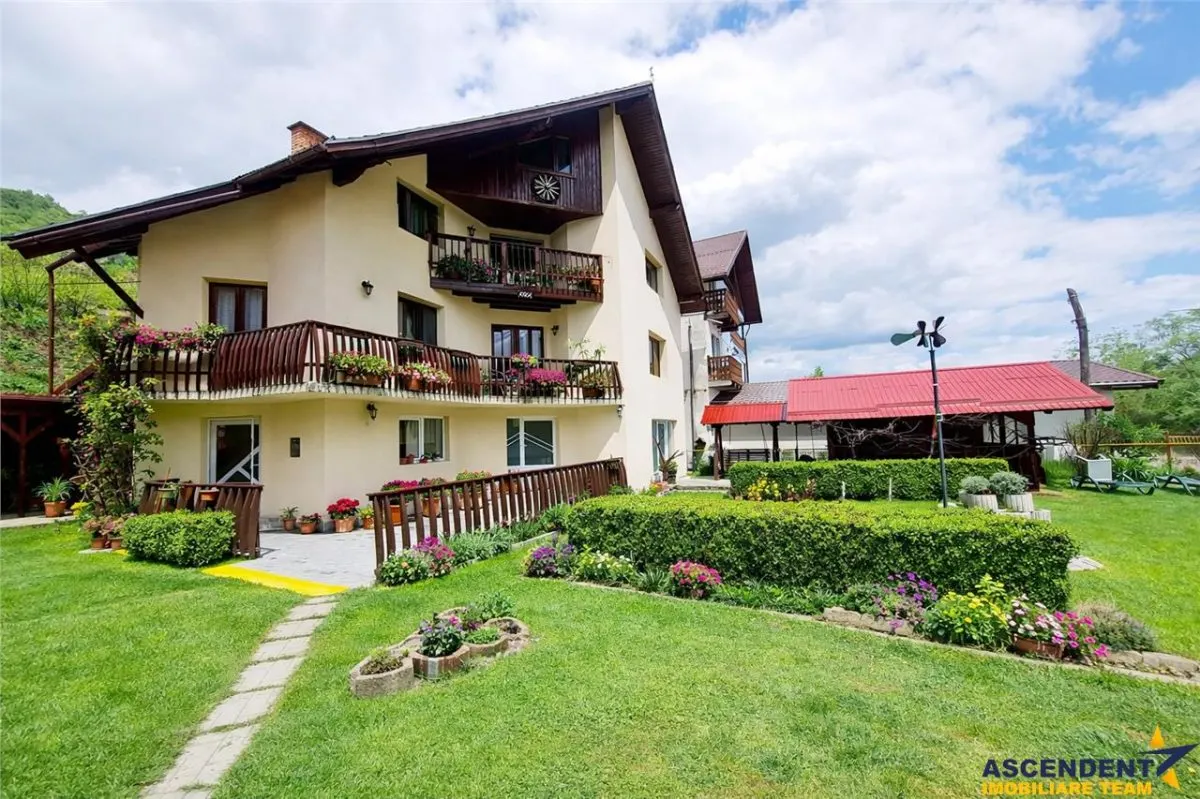 Tu 3D! Resedinta/ Pensiune, apreciabil areal, Moieciu, Bran, Brasov - foto 2