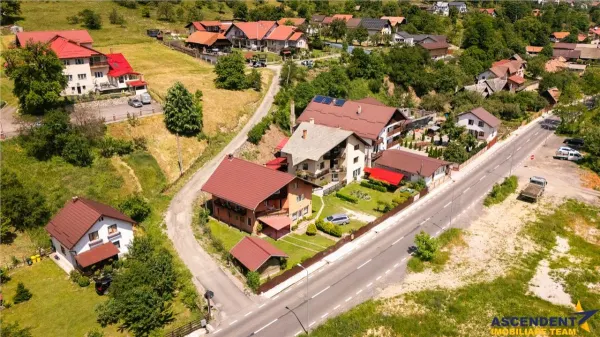 Casă 8 camere Moieciu de Jos - poza 11
