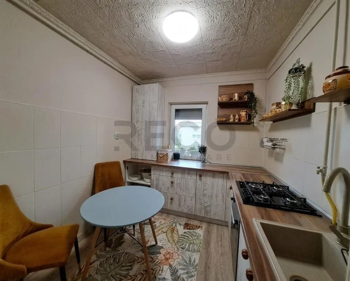 RECO  apartament proaspat renovat-central Salonta - foto 3