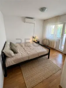 RECO Apartament 2 camere Rogerius, parter, complet mobilat si utilat - foto 4