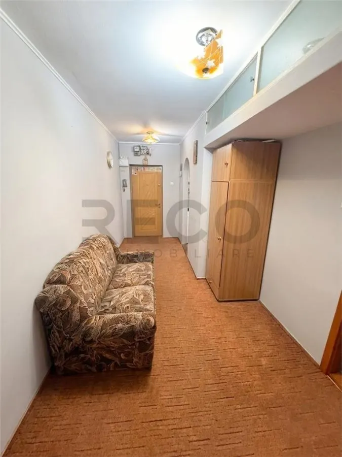 RECO Apartament X mare 2 camere zona foarte linistita Splaiul Crisanei - foto 3